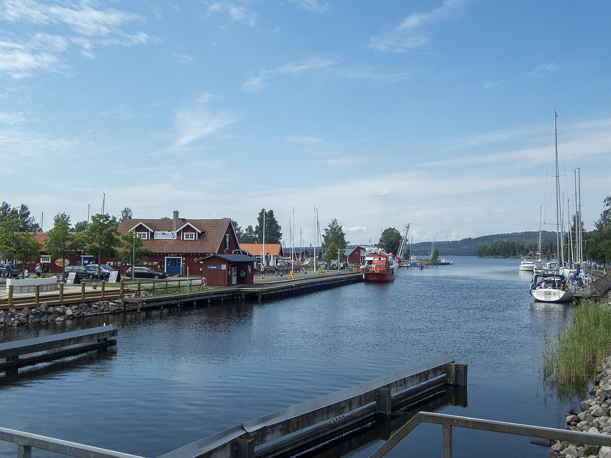 Svenska: Göta Kanal vid Karlsborg - ©I99pema Wikipedia