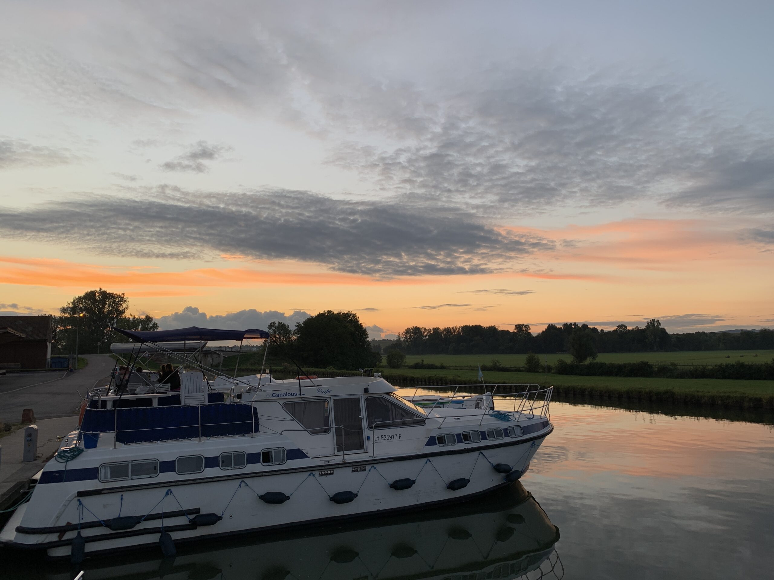 Tarpon 42