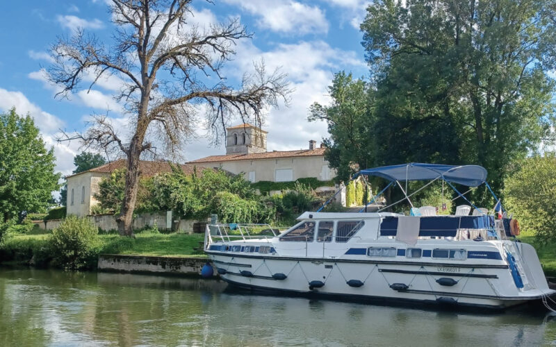 Tarpon 42 <span class="caps">TP</span>
