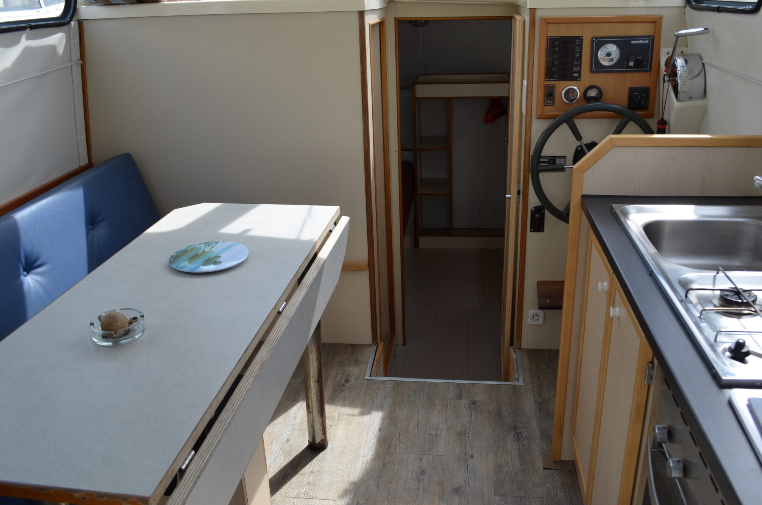 Triton 860 Fly