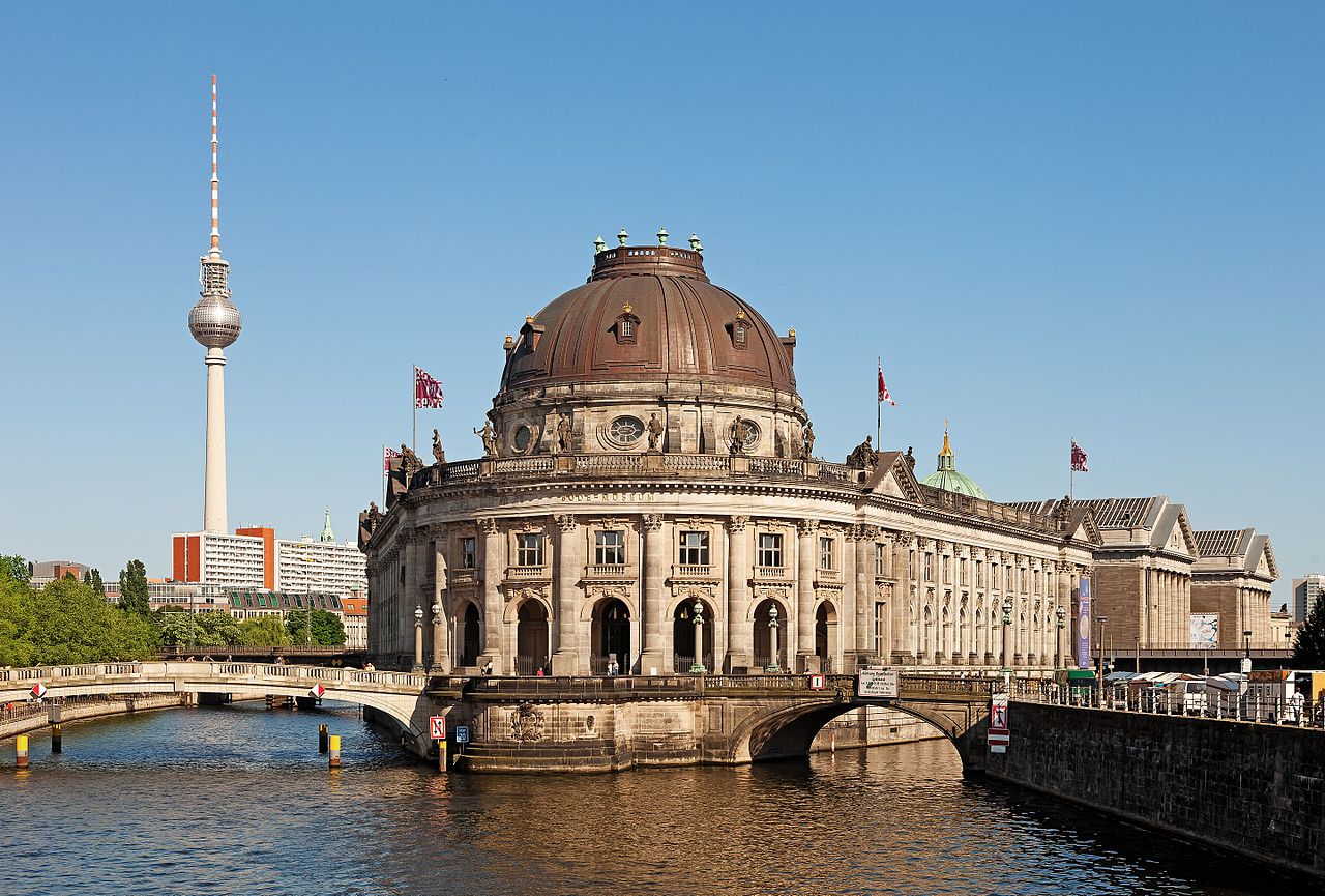 Berlin, capital de l'Allemagne réunifiée Les Canalous