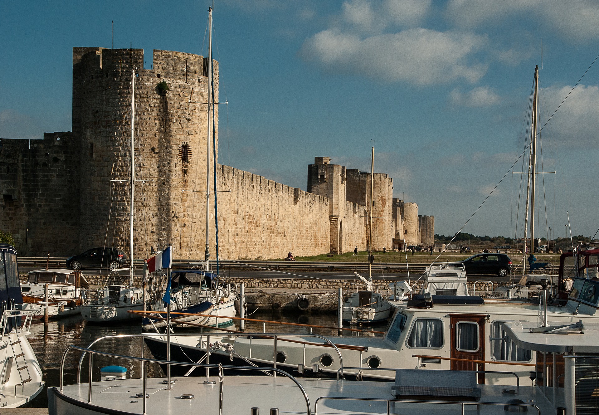 Œnotourisme en bateau : au cœur des plus beaux vignobles de France