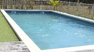 village toue piscine