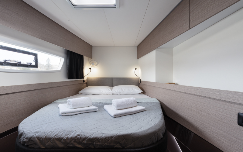Fountaine Pajot — 37 ( Skipper Verpflichtend)