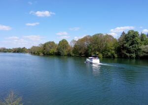 Le canal de Bourgogne en bateau : Nos itinéraires coup de cœur