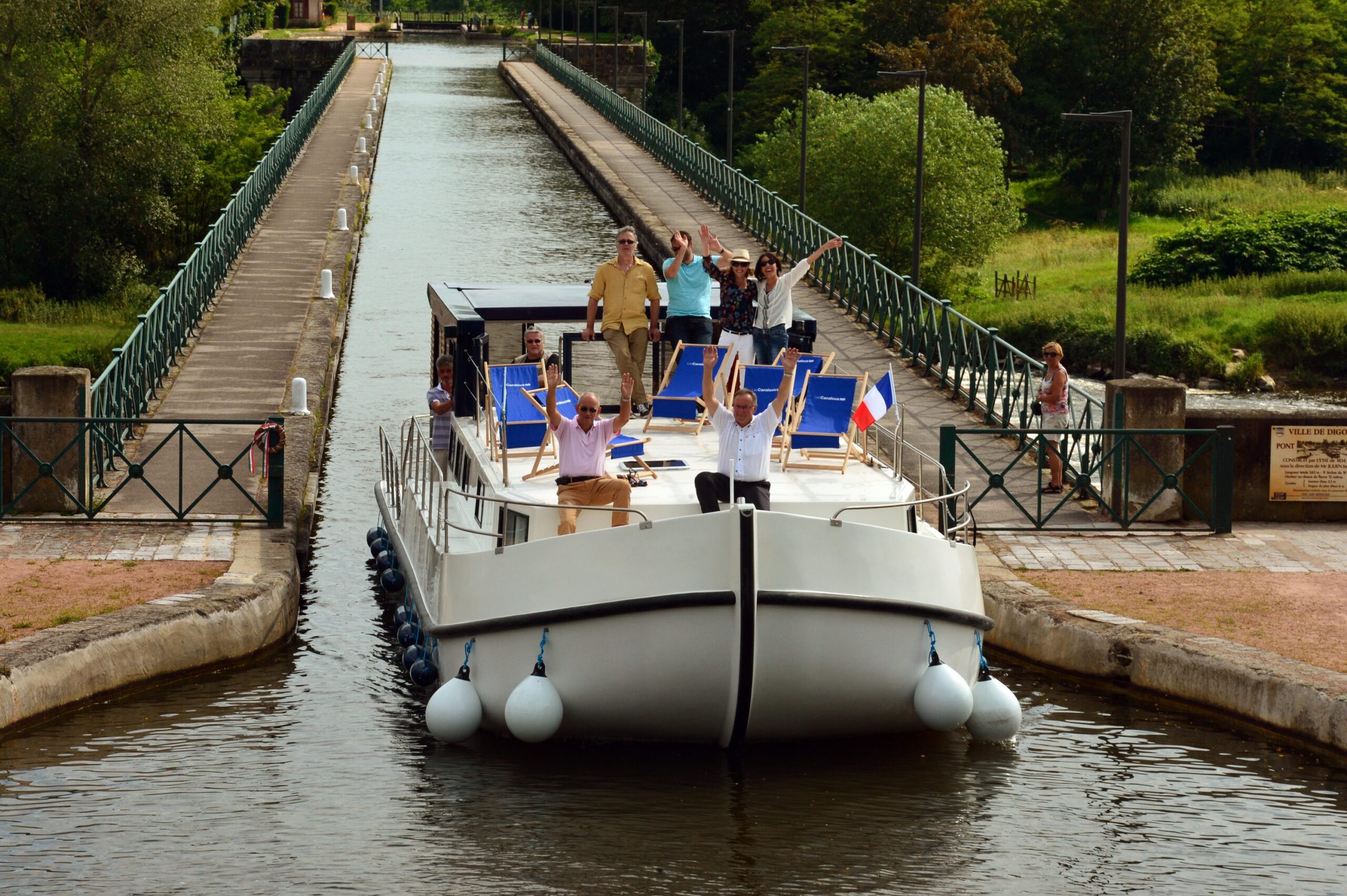 Vacances dépaysantes sans prendre l’avion : Essayez le tourisme fluvial