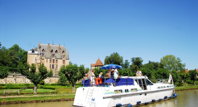Vacances en bateau dans le Morvan : Un séjour bateau et rando au fil de l’eau