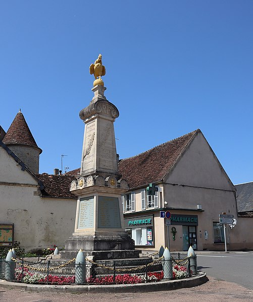 Monument aux morts de Tannay (58). © GO69
