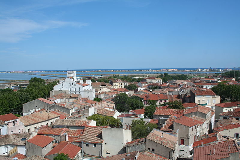 Frontignan (Hérault) - vue sur la maison Poulalion, les étangs, la mer - photo prise depuis le clocher - © Fagairolles 34