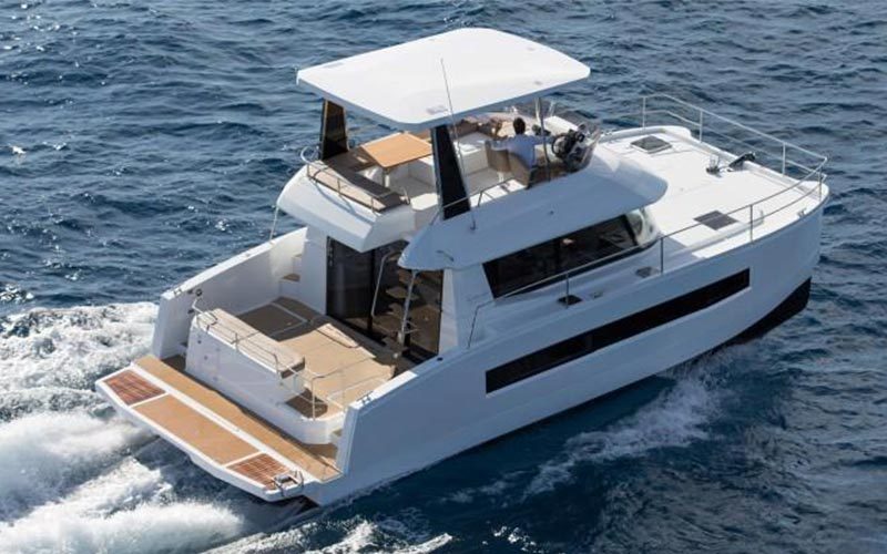 Fountaine Pajot — 37