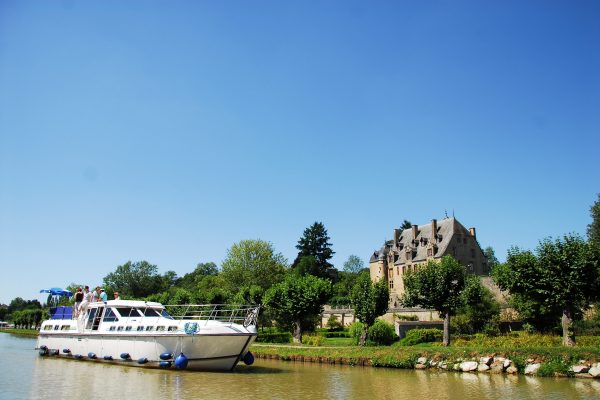 Le château de Châtillon en Bazois