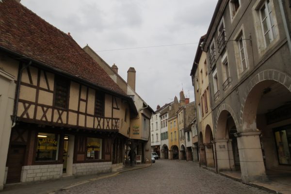 Le marché hebdomadaire de Louhans